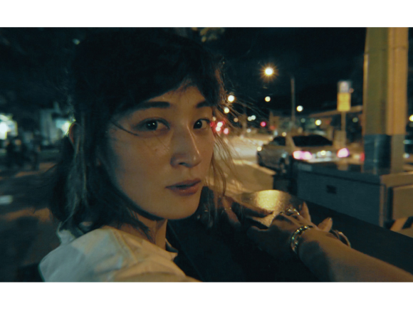 水曜日のカンパネラ 海外で撮影した新music Video ユニコ 公開 コムアイがシンガポールの街中を漂う Moshi Moshi Nippon もしもしにっぽん