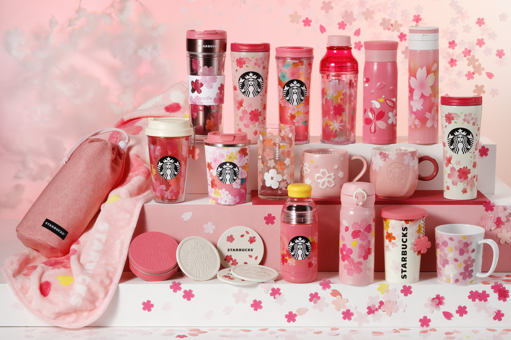 Starbucks débute la vente de "SAKURA", boisson exclusive au Japon représentant les cerisiers en